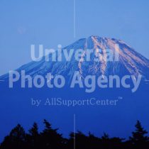 山梨 雪残る富士山 ／ jp01-5